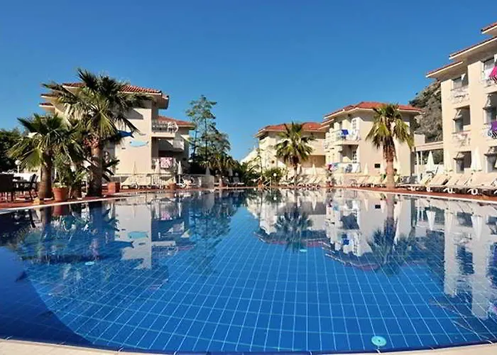 The Blue Lagoon Deluxe 3*