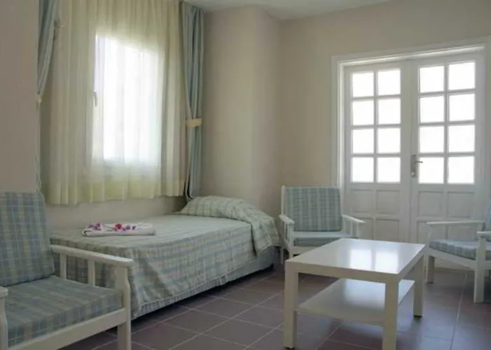 The Blue Lagoon Deluxe Отель Олудениз