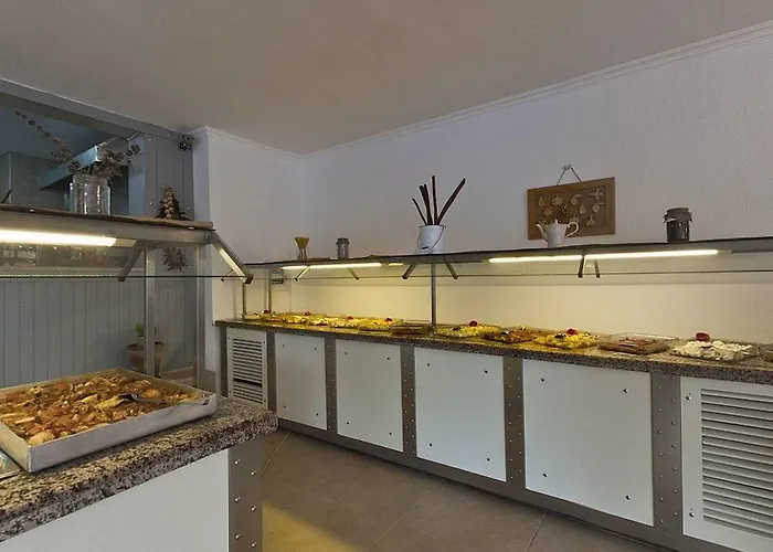 Отель The Blue Lagoon Deluxe