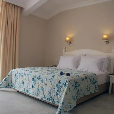 فندق The Blue Lagoon Deluxe