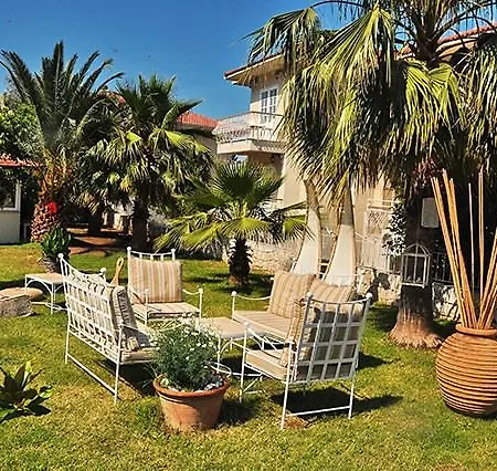 The Blue Lagoon Deluxe Ολουντενίζ