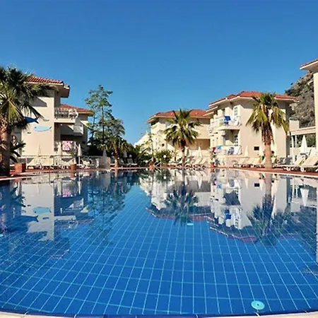 The Blue Lagoon Deluxe أولدينيس