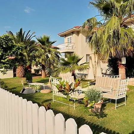 فندق The Blue Lagoon Deluxe