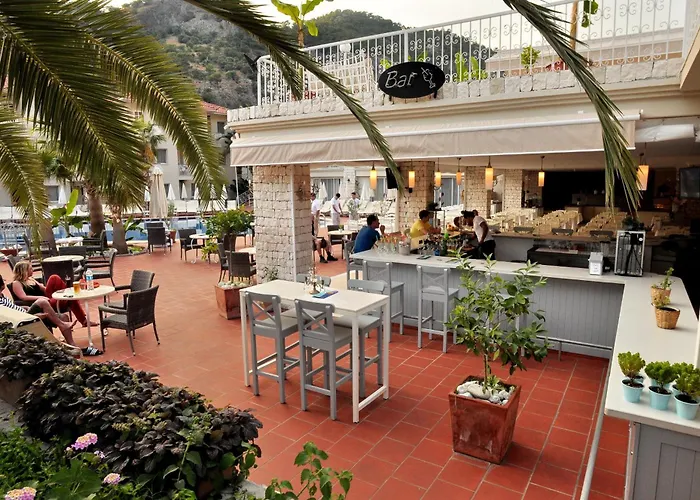 Szálloda The Blue Lagoon Deluxe