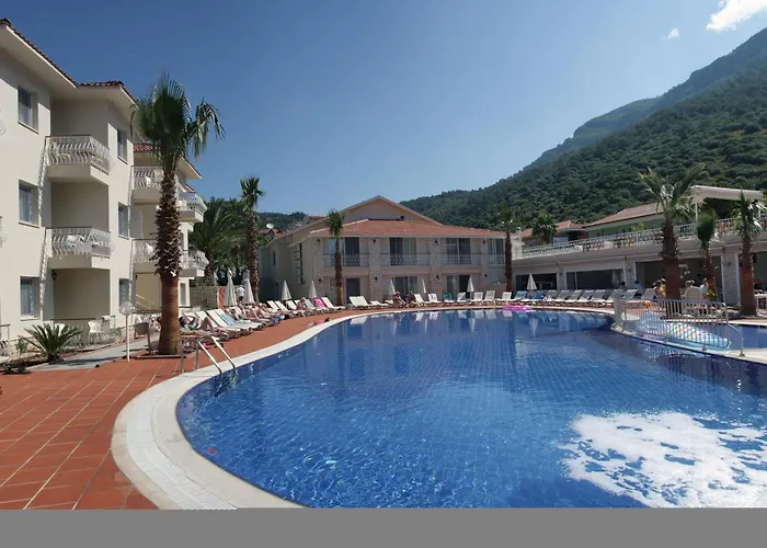 Szálloda The Blue Lagoon Deluxe 3*