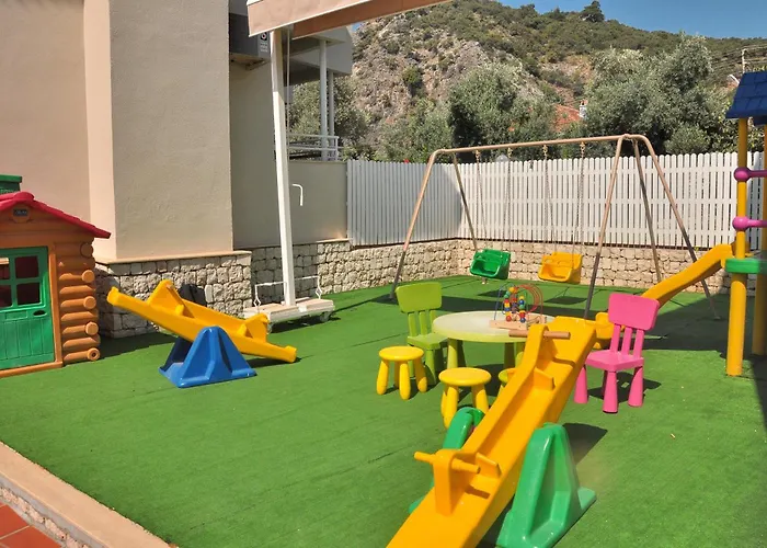 The Blue Lagoon Deluxe