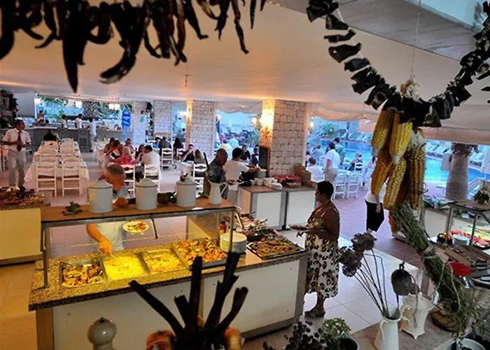 Hotel The Blue Lagoon Deluxe 3*